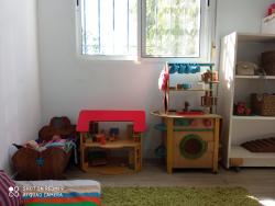 TERAPIA DE JUEGO CENTRADA EN EL NIÑO Y NIÑA